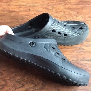 crocs look alike